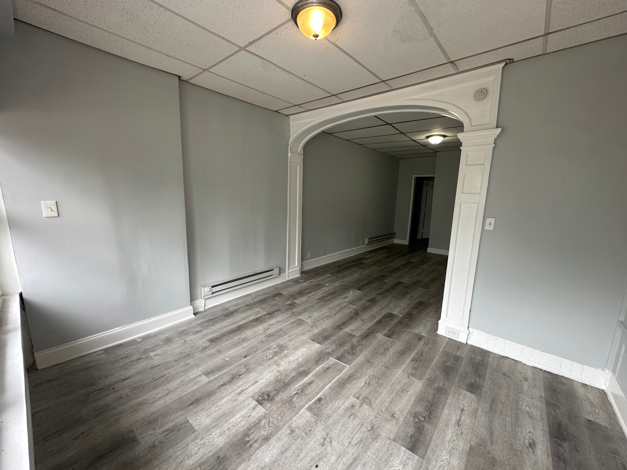 543 W Roosevelt Blvd